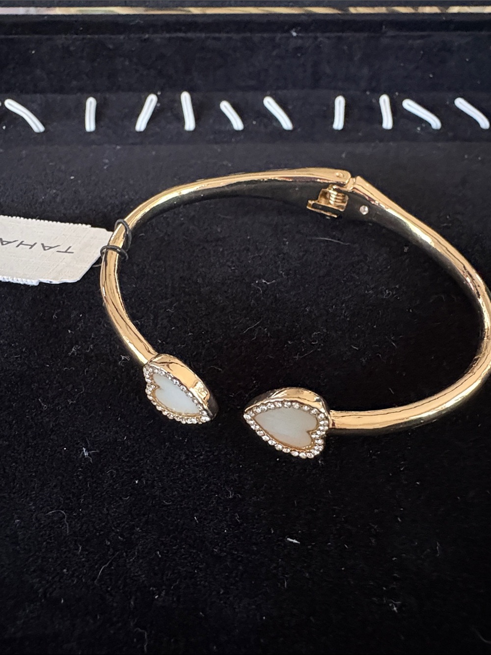 TAHARI Gold/ Mother of Pearl Heart Cuff NWT - Picture 3 of 6
